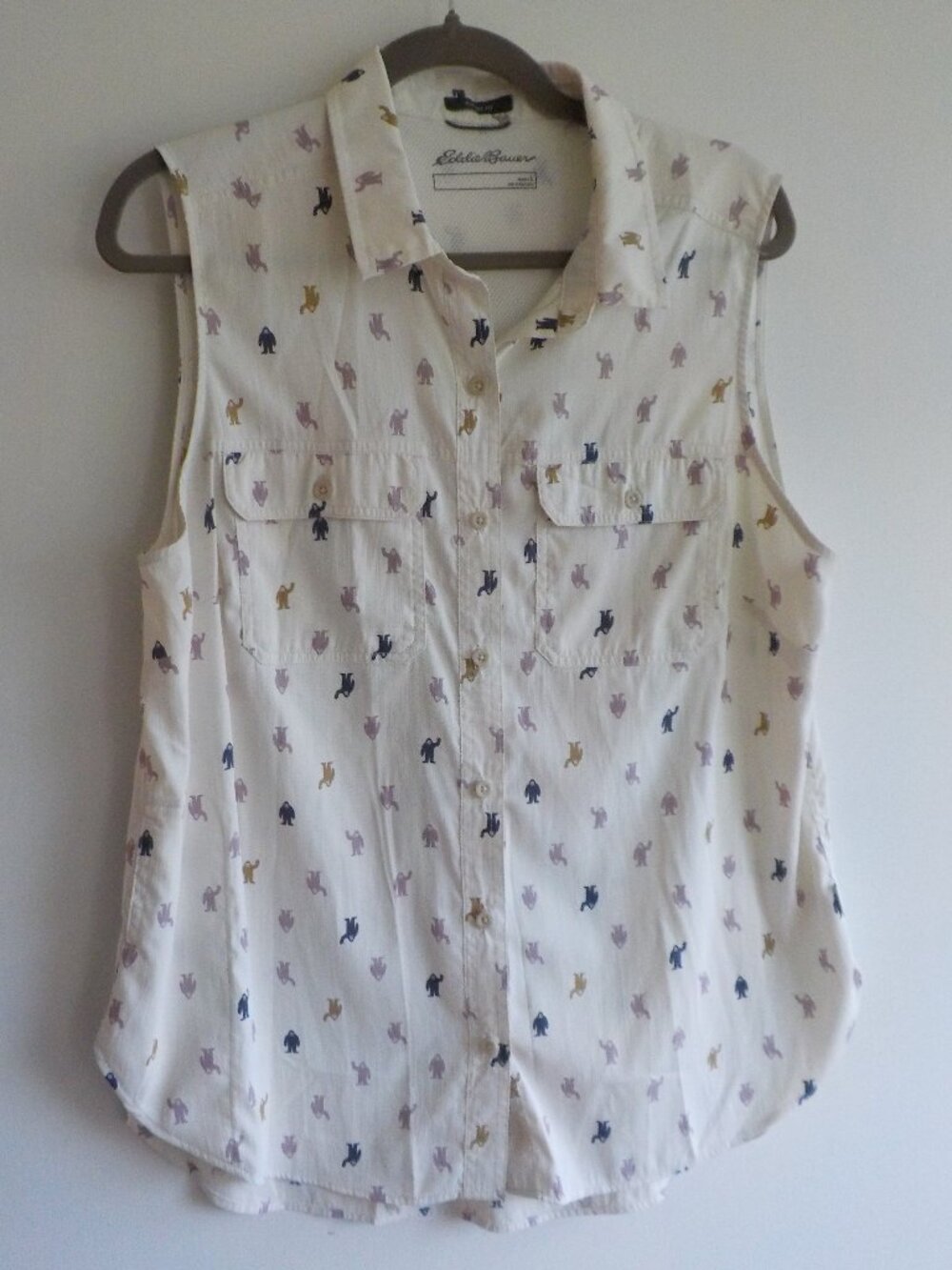 Eddie Bauer Blouse - Large - Sleeveless Button Up Classic Fit Pockets (2549)